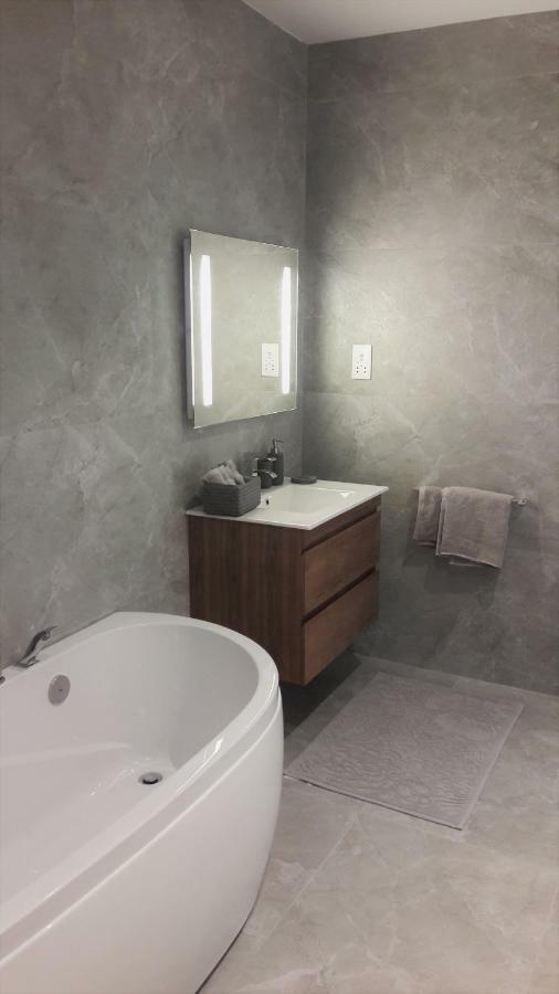 Duplex Maisonette With Heated P-Pool And Jacuzzi San Ġiljan Buitenkant foto