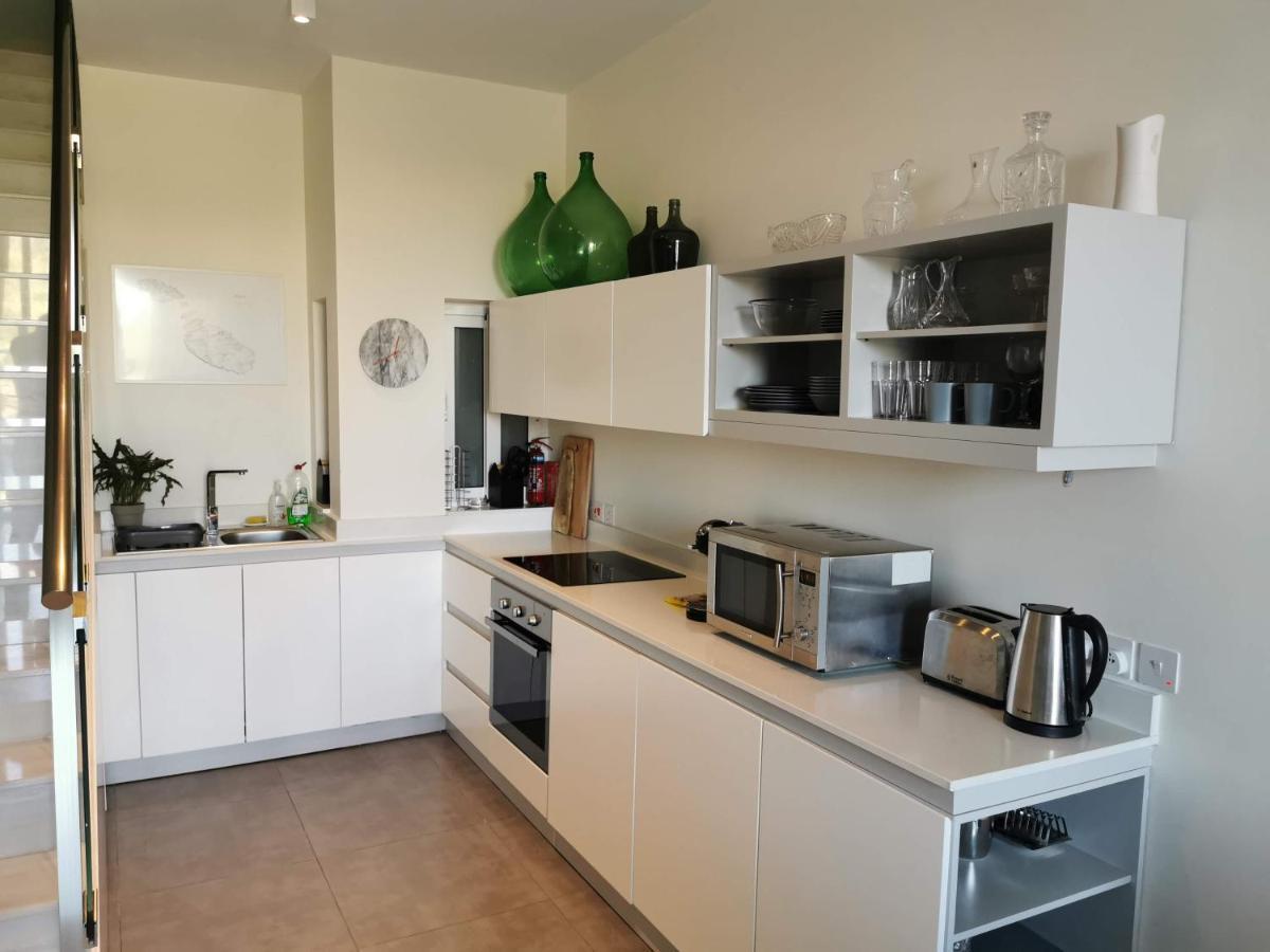 Duplex Maisonette With Heated P-Pool And Jacuzzi San Ġiljan Buitenkant foto